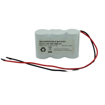 Akumulatory oświetlenia awaryjnego Ni Cd obok siebie 3,6 V 4000 mah