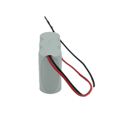 Akumulatory oświetlenia awaryjnego Ni Cd obok siebie 3,6 V 4000 mah