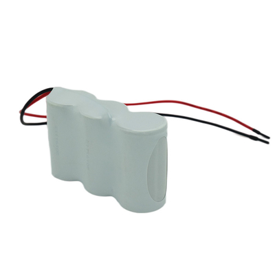 Akumulatory oświetlenia awaryjnego Ni Cd obok siebie 3,6 V 4000 mah