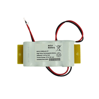 Rozmiar C Światło awaryjne Akumulator Ni Cd 2500 mAh 4,8 V obok siebie